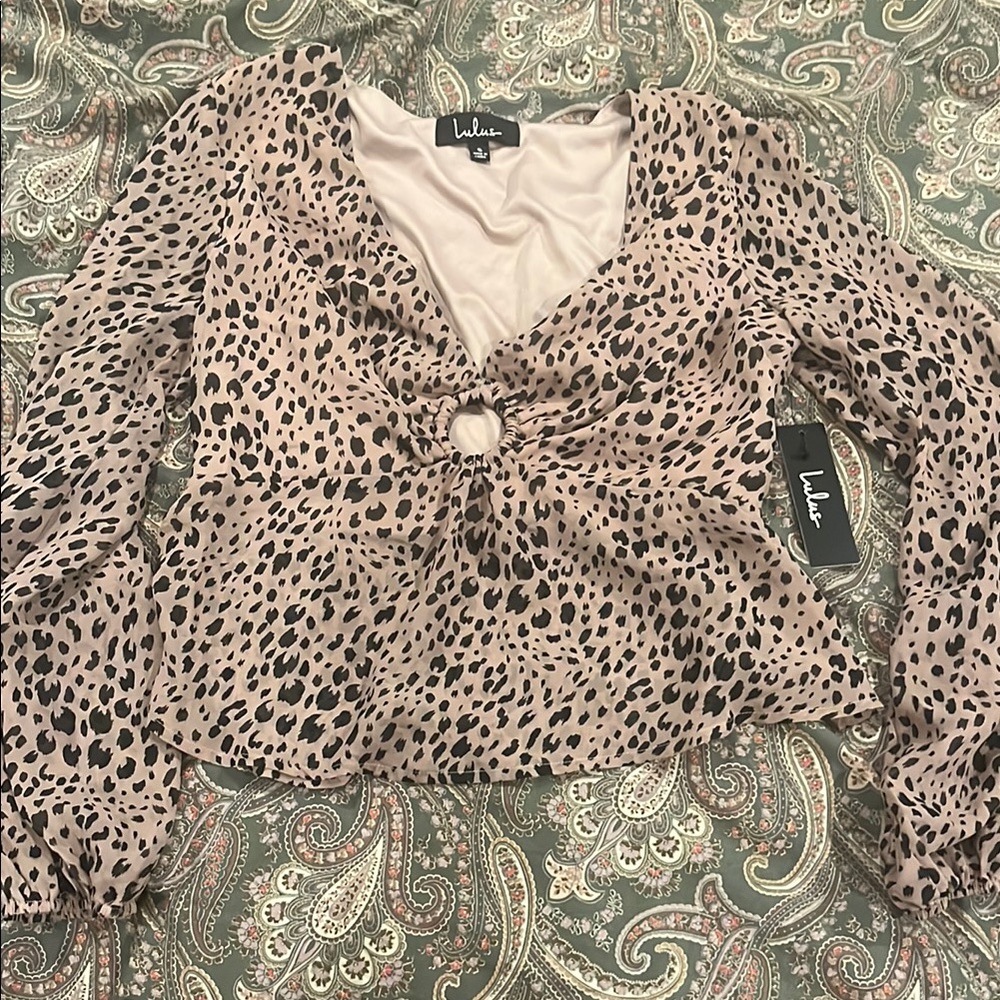 Lulu's Leopard Print Women's Top